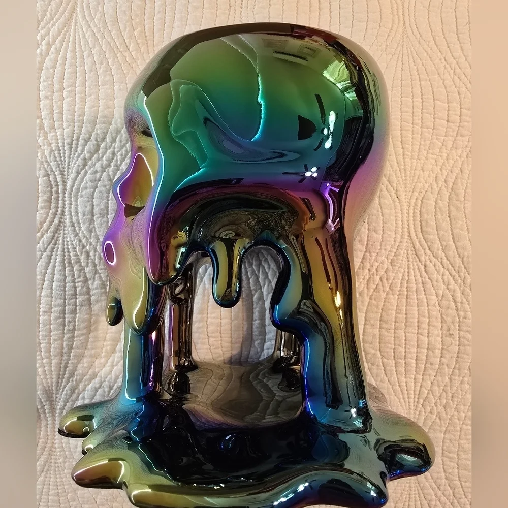 NWT 2025 Bath & Body Works Halloween Oil Slick Dripping  Skull Candle Holder